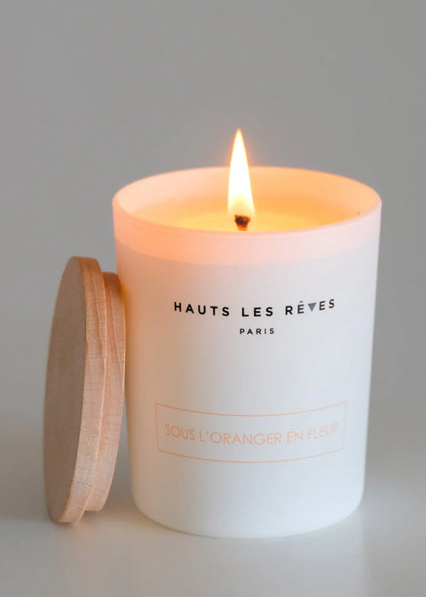 Bougie Sous L'Oranger En Fleur